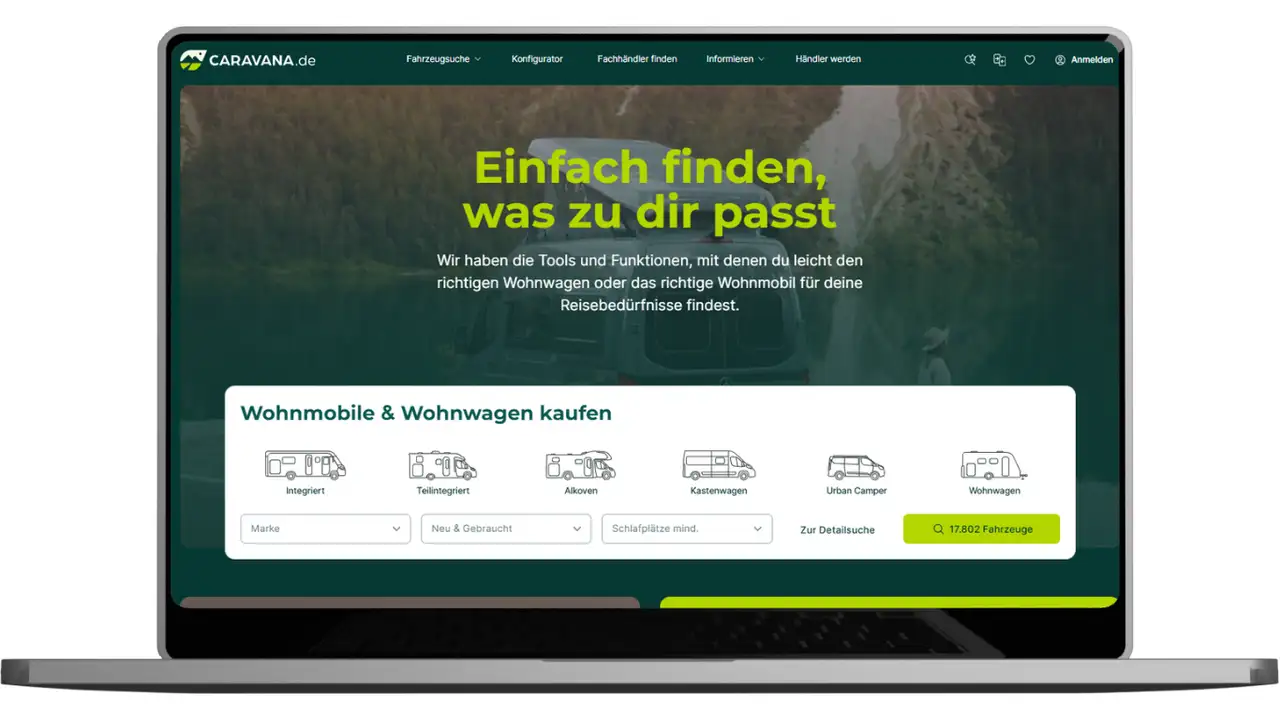 Mockup von einem PC mit einer Webseite auf dem Bildschirm von CARAVANA.de