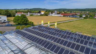 Photovoltaikanlage in der Versuchsgaertnerei in Aerzen