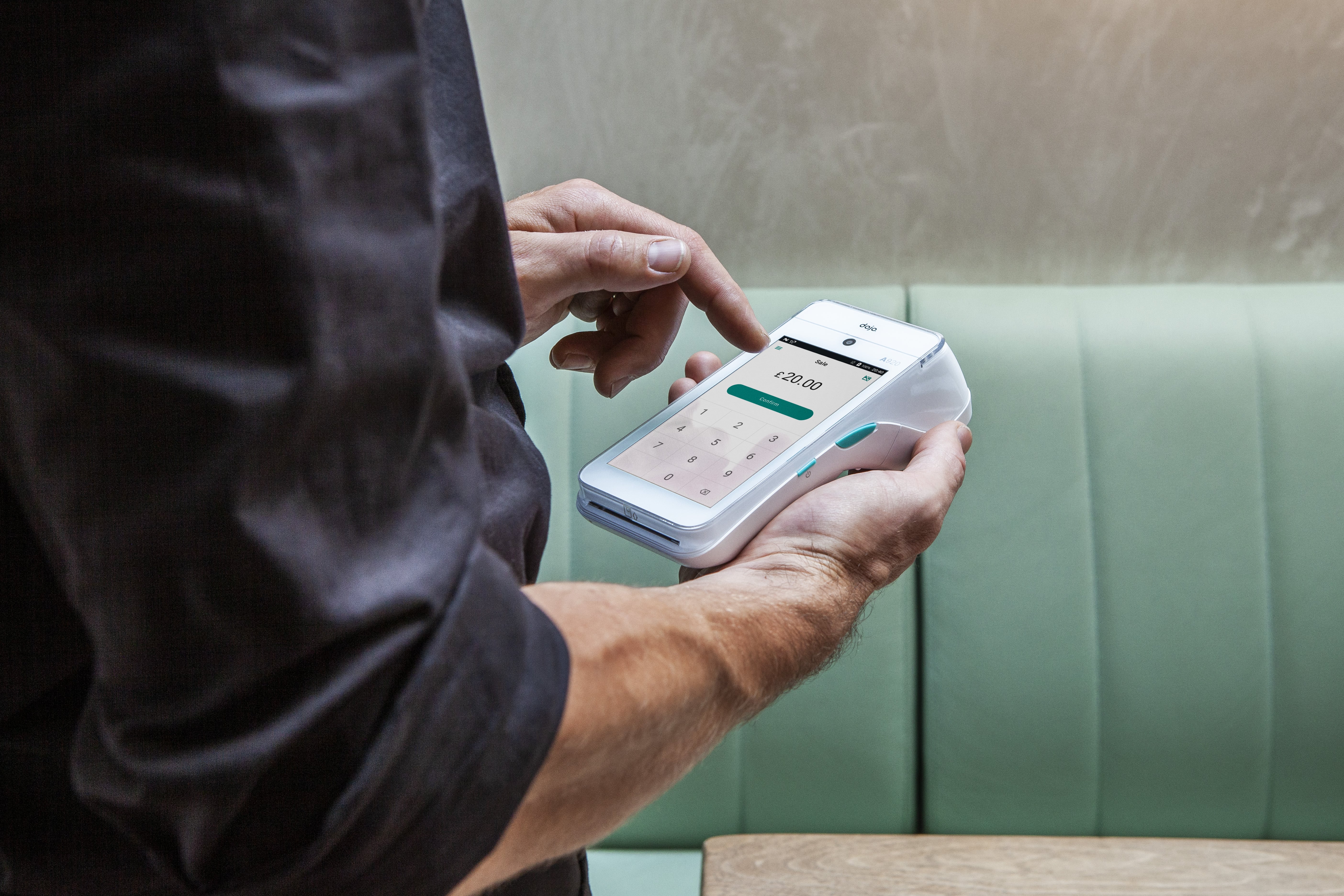 Server keying in transaction amount on Dojo Go