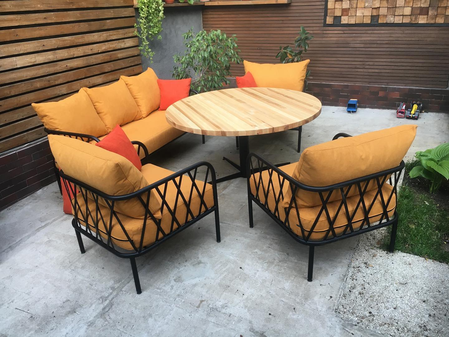 Orange