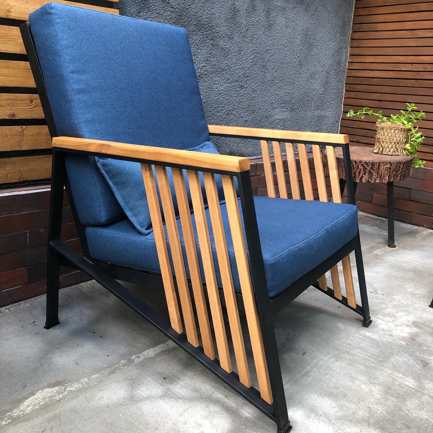 Blue Ocean Chair