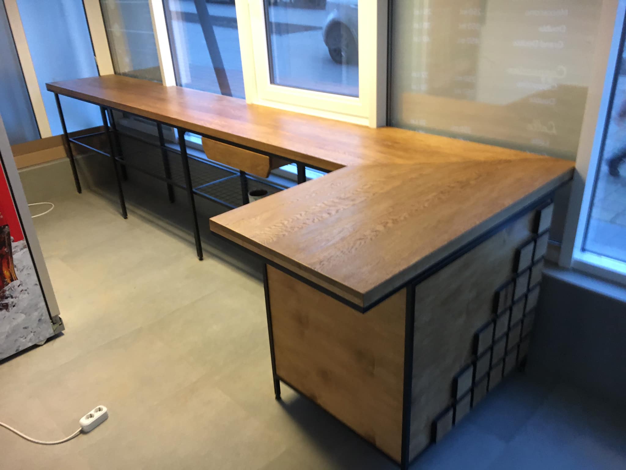 Bar Table