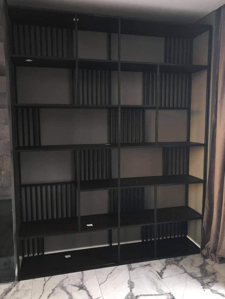 Stand Case II