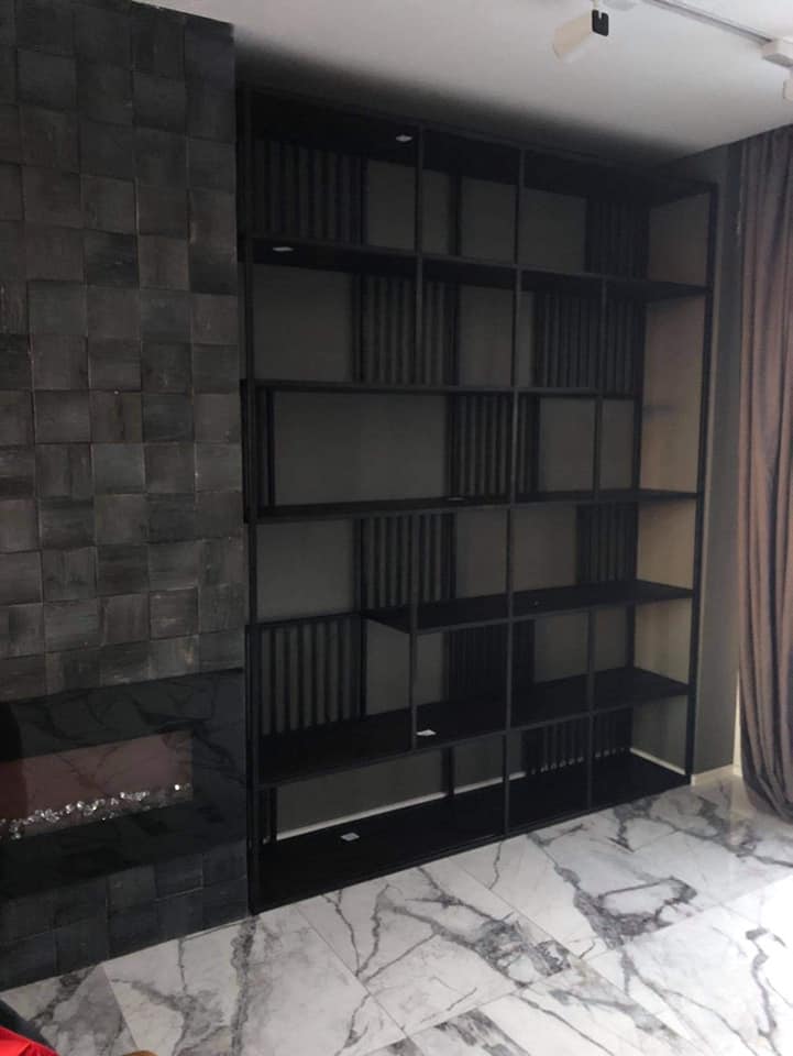 Stand Case II