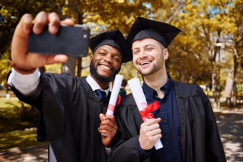 Why should you pursue a postgraduate degree in physics