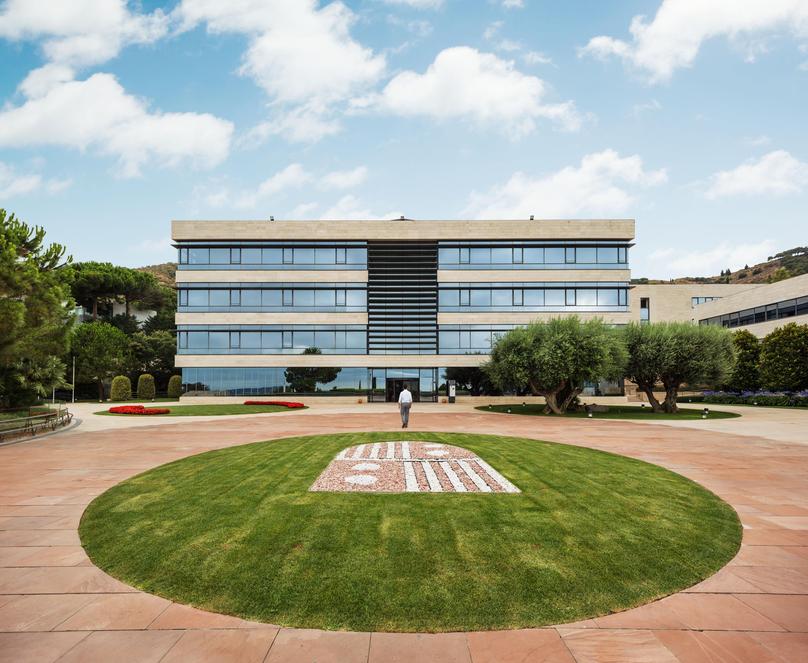 IESE Business School