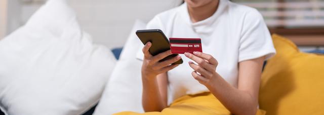 How to build a credit score as an international student in the UK