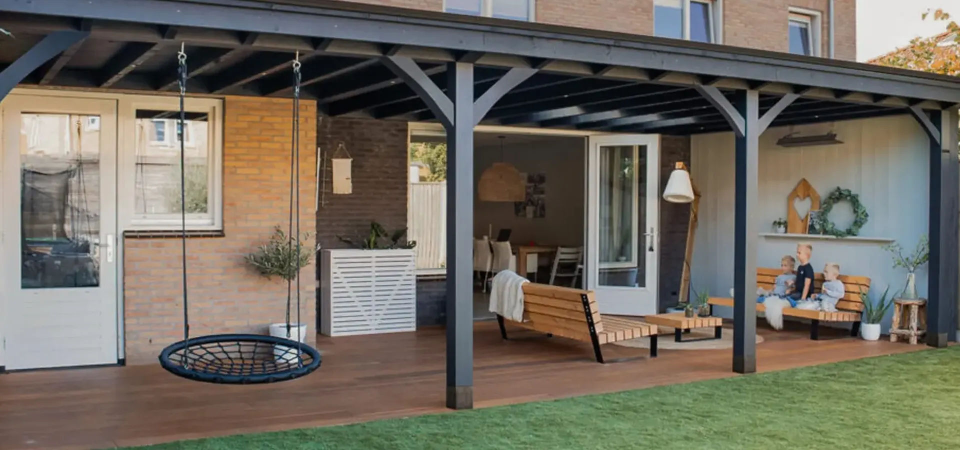 Overkapping aan huis exterieur