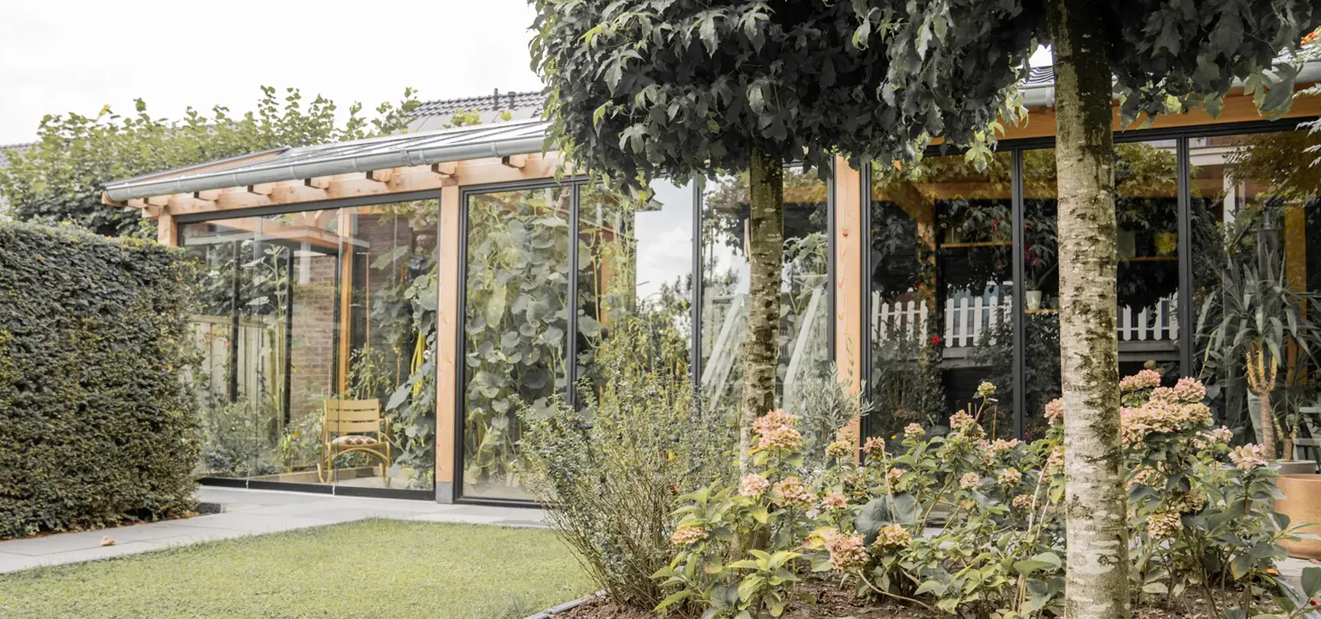 Buitenverblijf x tuinkas