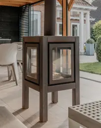 Kachel in een landelijk buitenverblijf