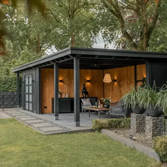 Exterieur houten buitenverblijf