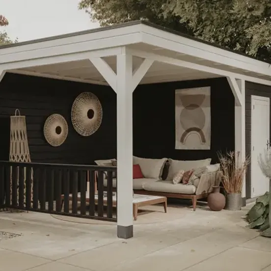 zwart wit buitenverblijf