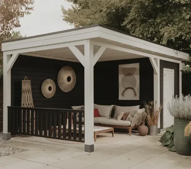 Zwart witte overkapping