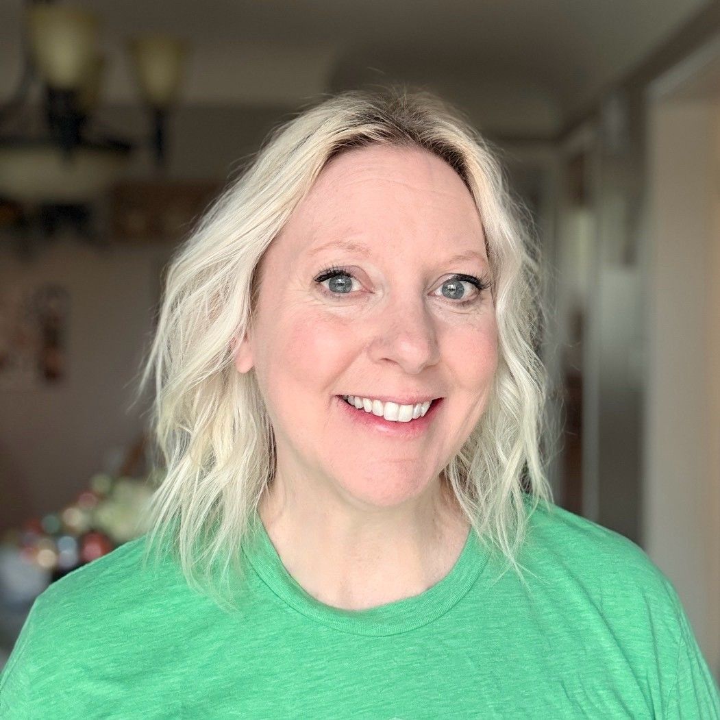 Profile photograph of Elizabeth Barron