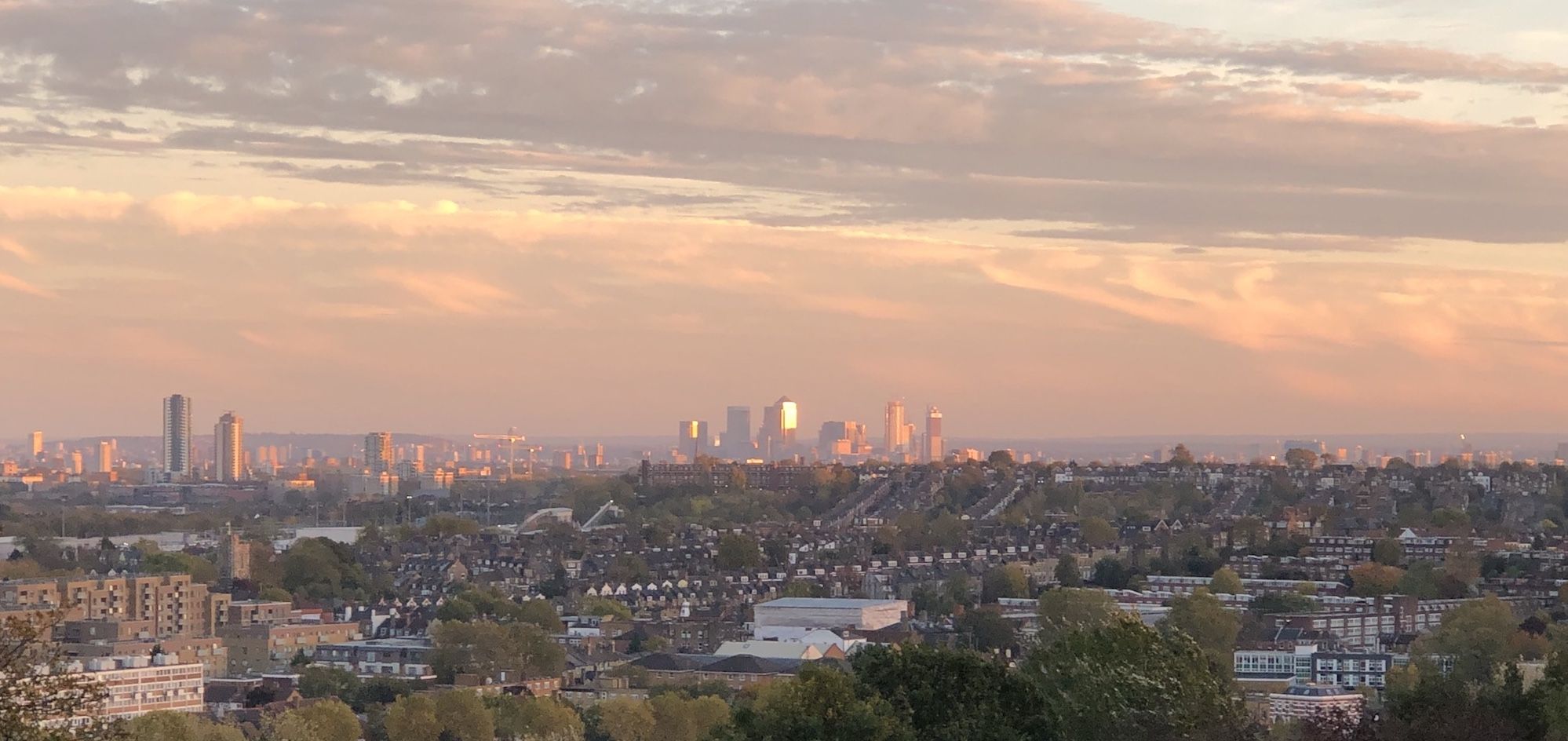 https://a.storyblok.com/f/270183/480862/4b3b2be253/london.jpg
