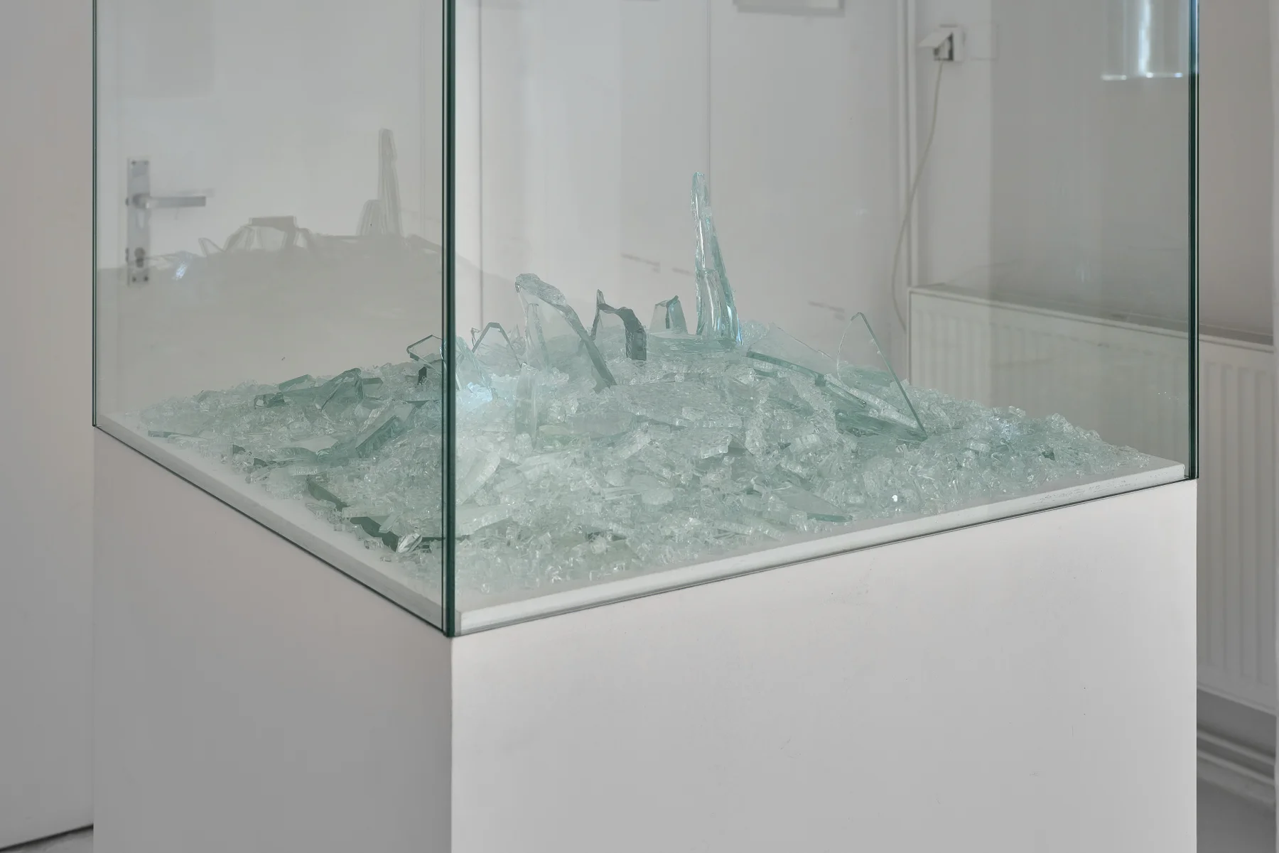 Lucent Existence / Lit shards