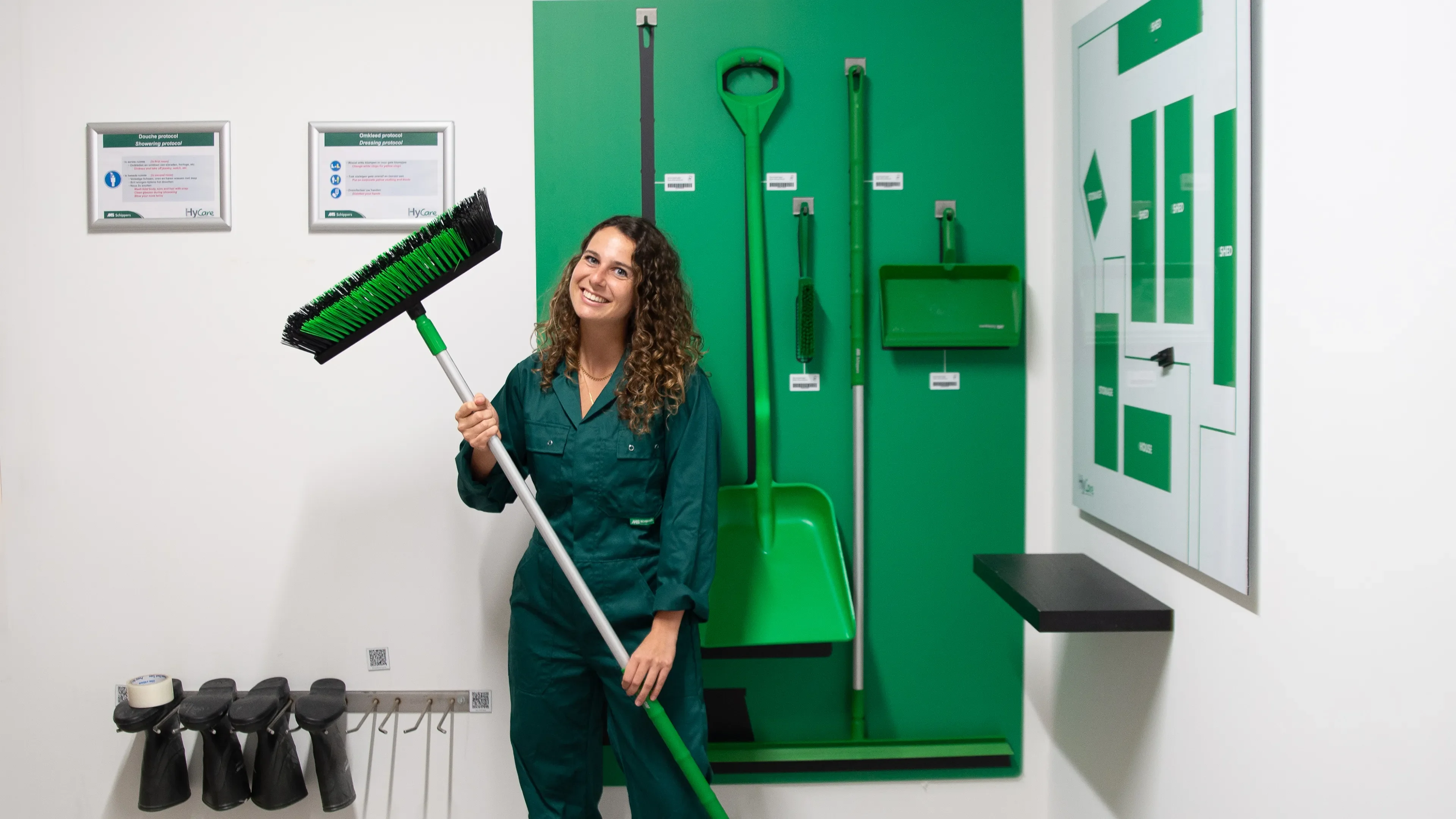 Prevent cross-contamination with a colour system