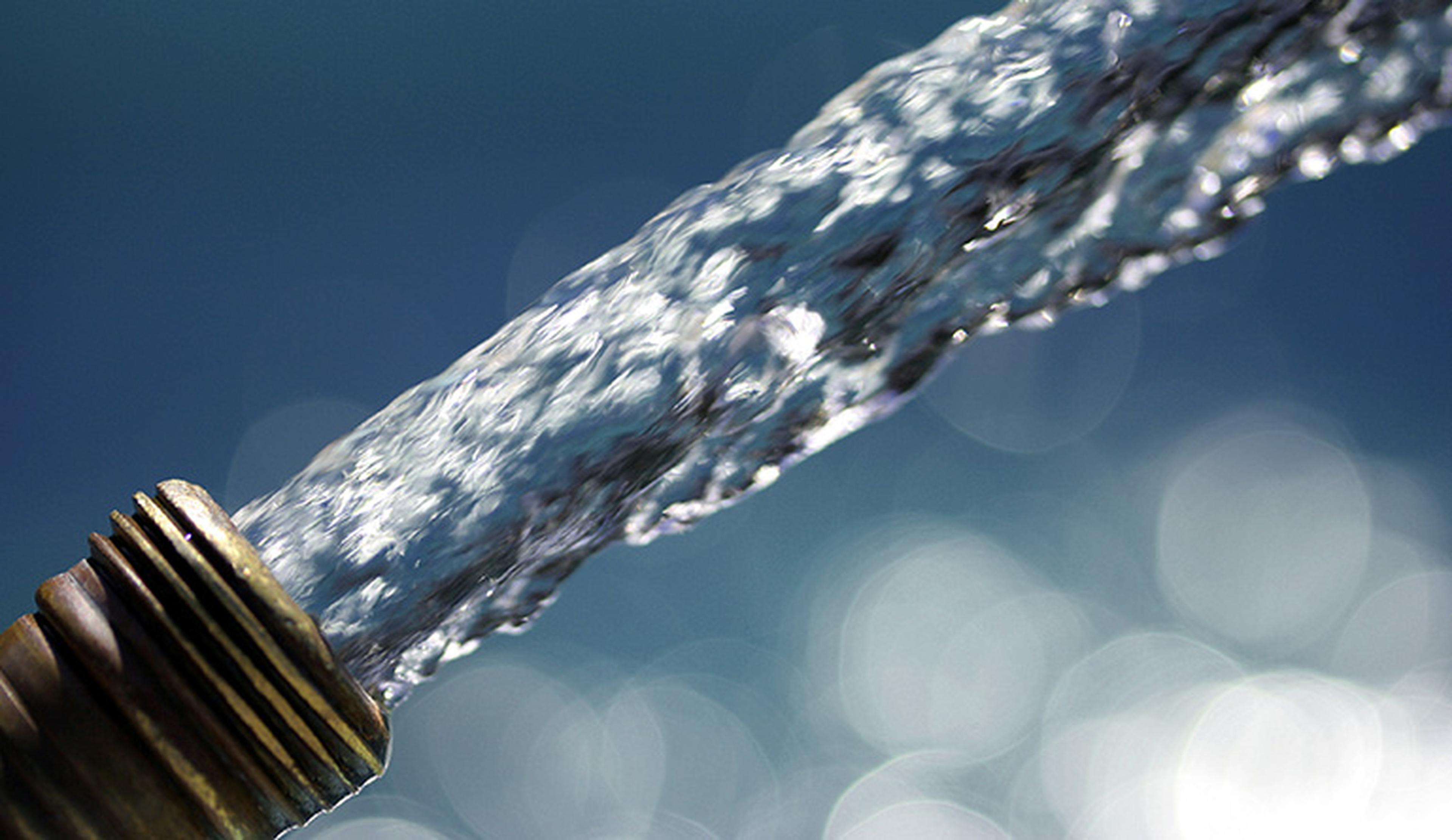 DiOClean removes biofilm from pipelines