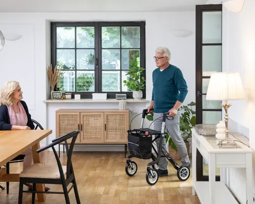 Wie erhalte ich einen Rollator auf Rezept mit Pflegestufe?