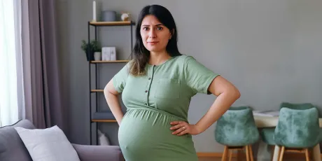 Durch welche Symptome äußern sich Hüftschmerzen in der Schwangerschaft?