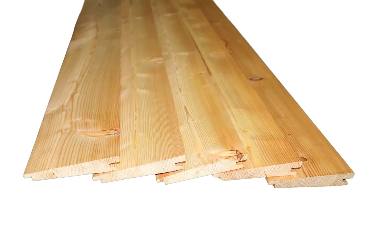 Detailaufnahme von Nut und Feder Bretter in Lärche mit heller Belichtung und transparentem Hintergrund.