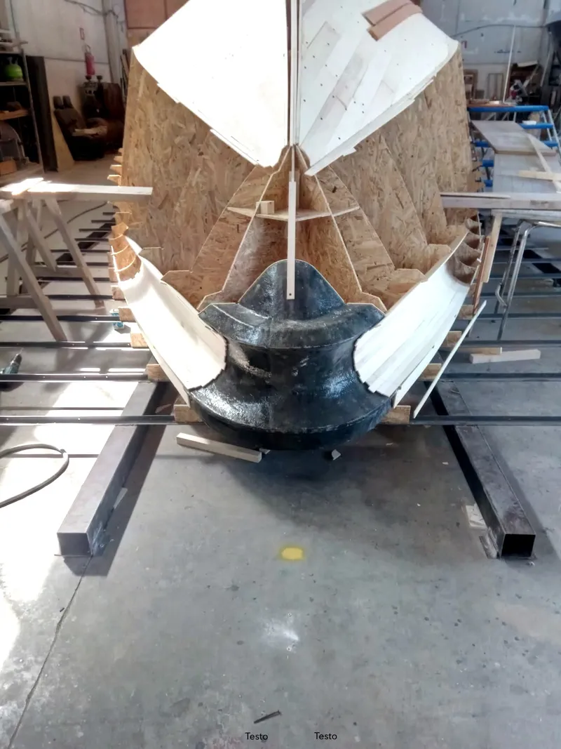 Mold for bow