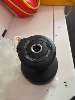 Mast winch base