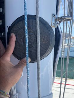 Mast winch base