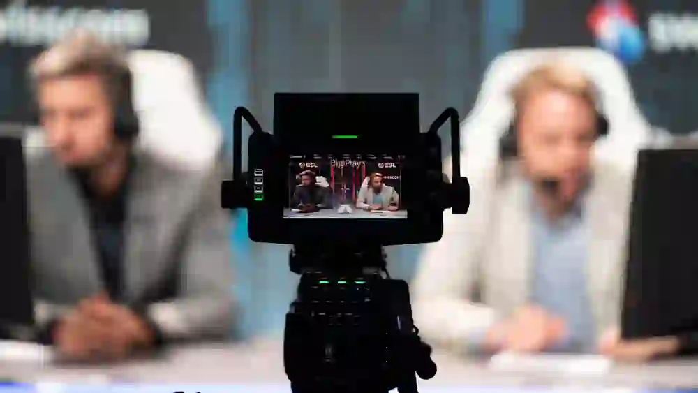 L'immagine mostra la trasmissione virtuale dell'esibizione pubblica "Hero Fest" durante la pandemia di Corona nell'area di Bernexpo.