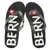 L'image montre des tongs avec le logo de BERN