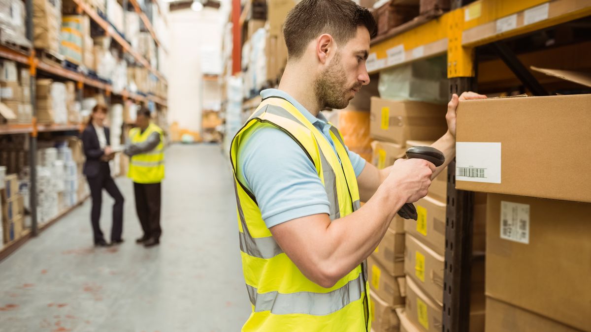 Warehouse-Management-Software-Tracking-and-Tracing