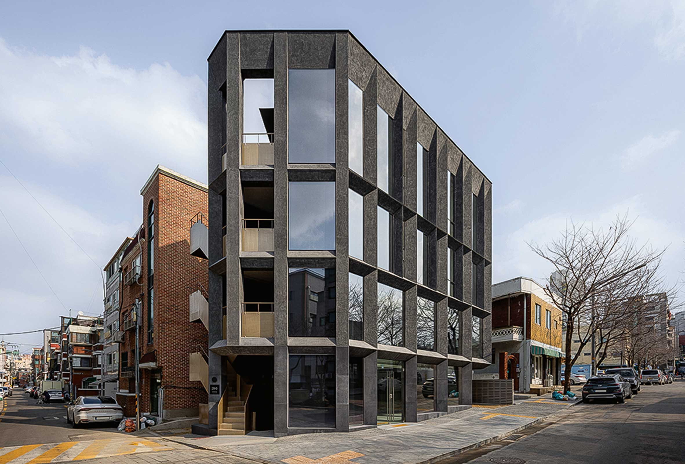 “35mm Building” office building in Seoul