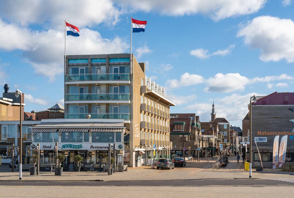 Shopping, marchés et petits cafés