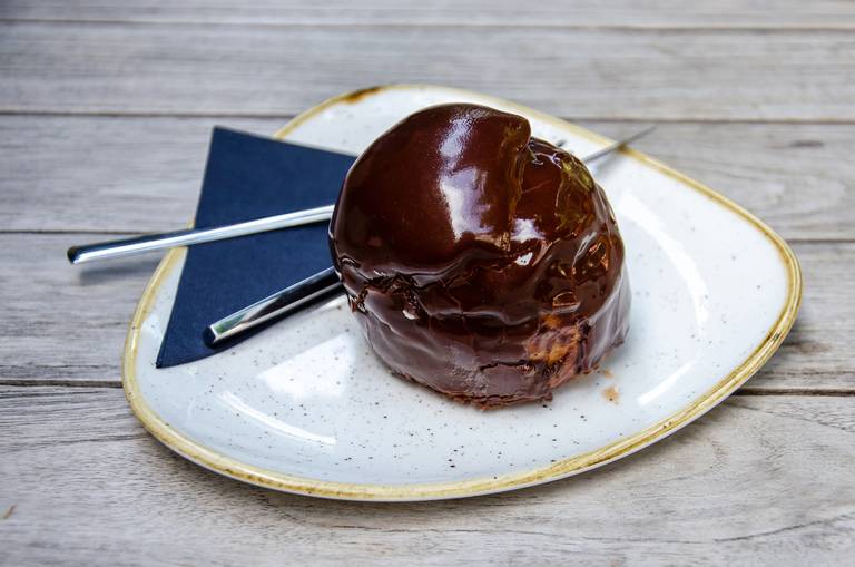 dulce típico Bossche Bollen de Bolduque