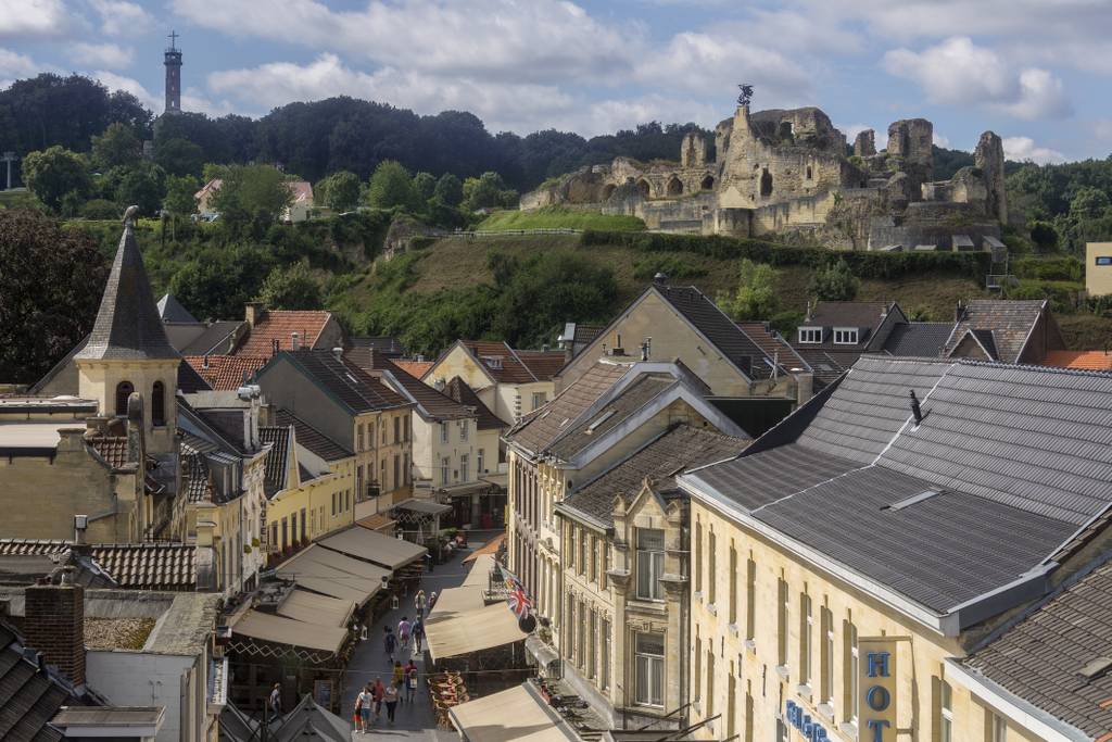 discover Valkenburg in a B&B