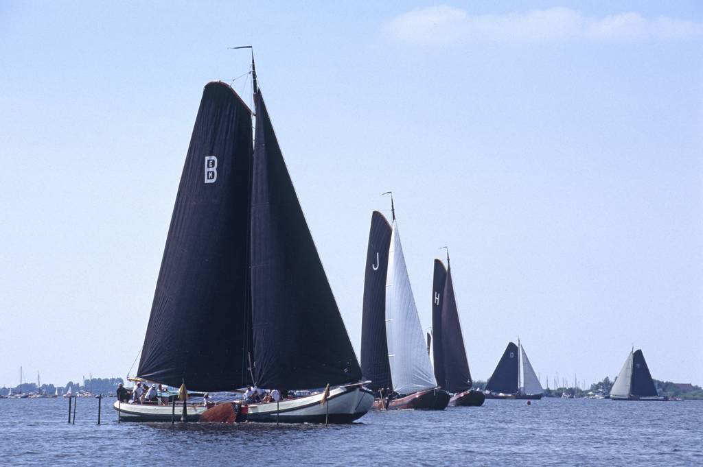 Naviguer sur les lacs frisons