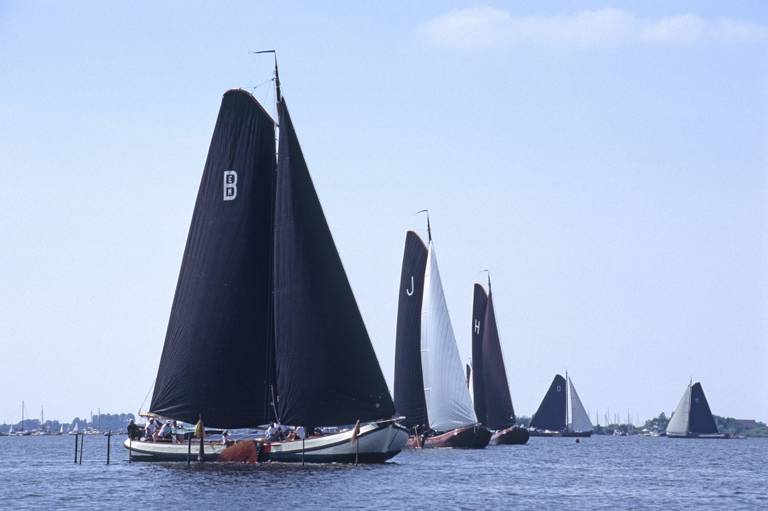 Naviguer sur les lacs frisons