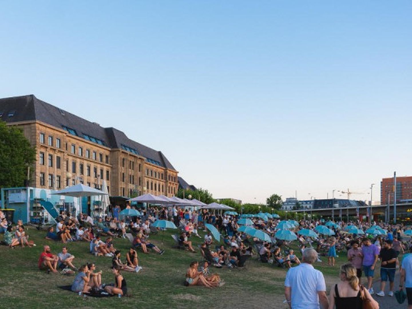 Stadtstrand am Mannesmannufer © Stadtstrand Düsseldorf GmbH