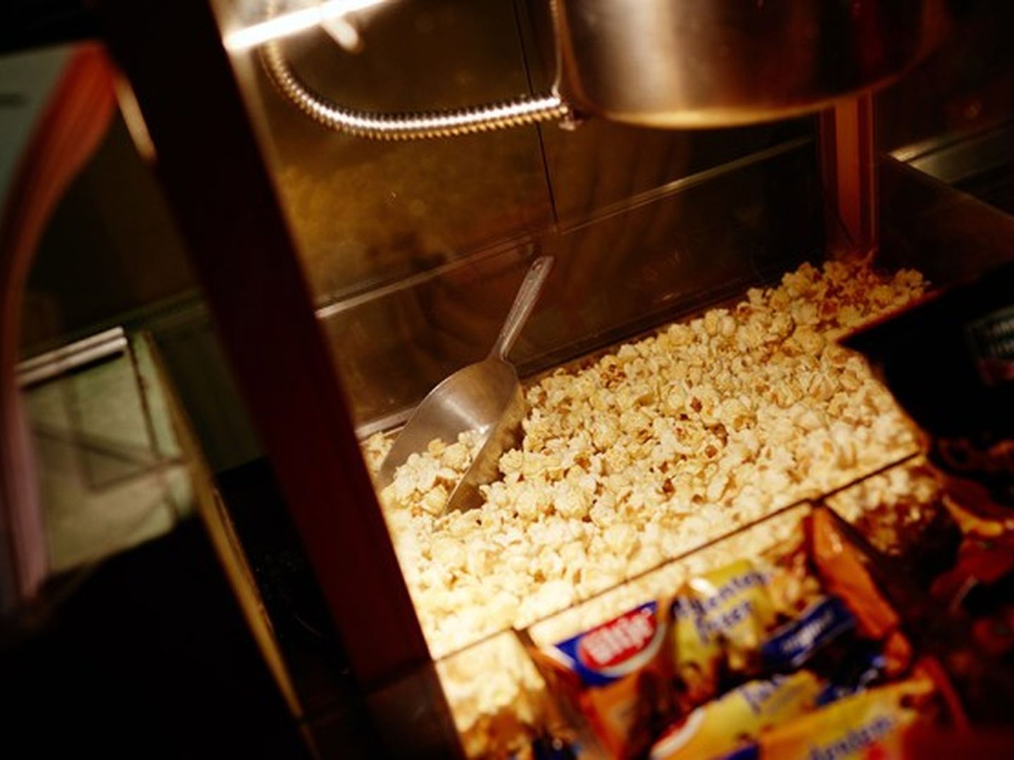 Der Geruch von frischem Popcorn gehört dazu. Und vielleicht auch der Genuss?