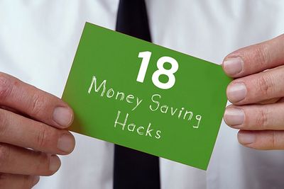 https://a.storyblok.com/f/273483/2020x1348/14b379a747/blog-money-hack-72ppi.jpg