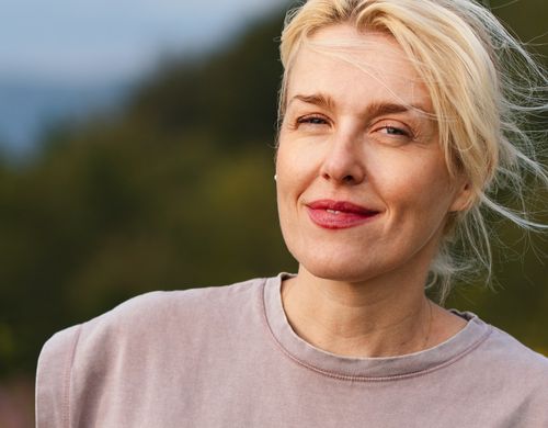 woman-standing-in-nature