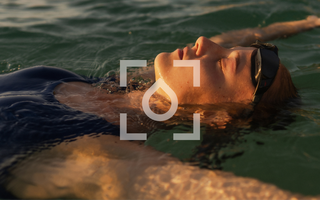 woman-relaxing-in-the-sea