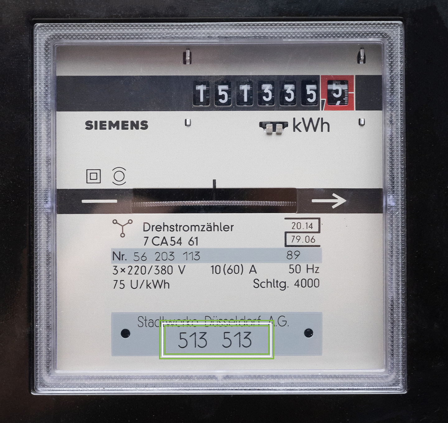 Analoger Stromzähler mit markierter Zählernummer. © Stadtwerke Düsseldorf