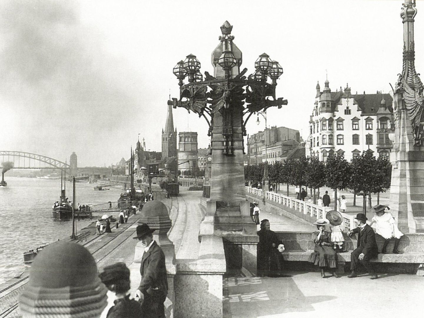 Rheinuferpromenade,  um 1902, Julius Söhn