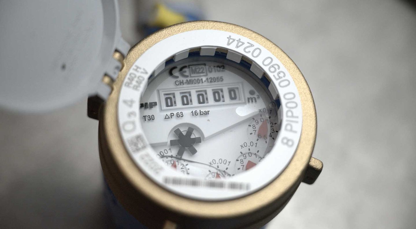 Ein Wasserzähler in der Nahaufnahme