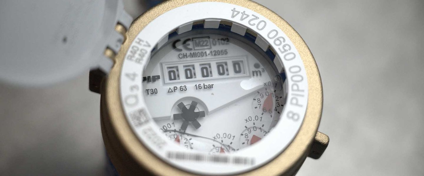 Ein Wasserzähler in der Nahaufnahme