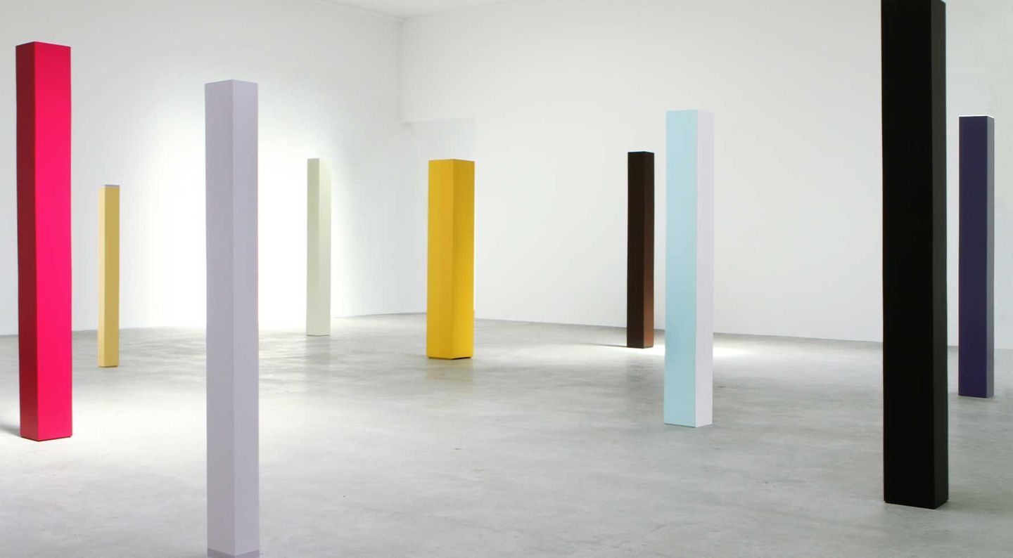 Anne Truitt, Sculpture 1962–2004, 2010, Installationsansicht Matthew Marks Gallery, New York © annetruitt.org / Bridgeman Images / Courtesy Matthew Marks Gallery