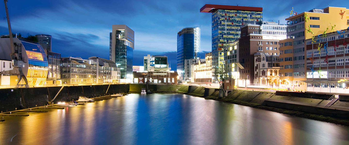 Medienhafen Skyline bei Nacht