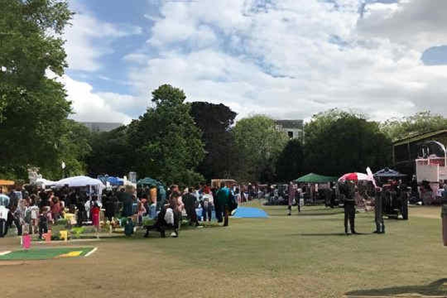 Eindrücke aus dem Floraparkfest in Düsseldorf Bilk