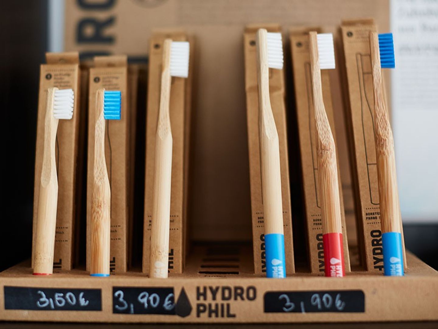 Wer hätte das gedacht? Selbst Zahnbürsten kommen ohne Plastik aus.